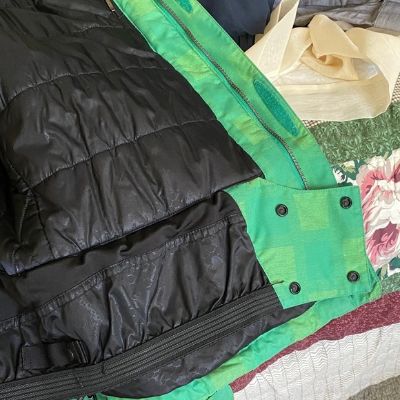 The North Face Green Ski & Snow Jacket - Picture 4 of 7